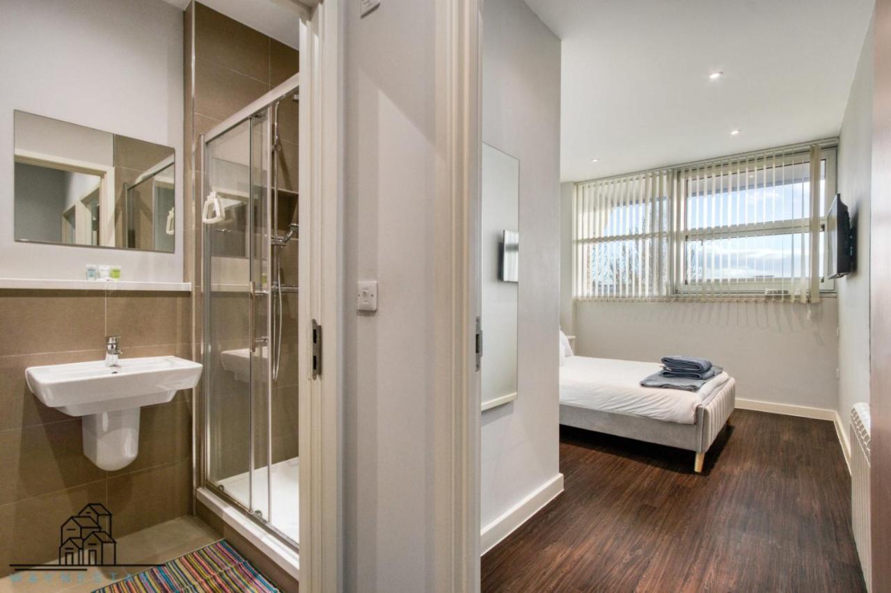 Cosy 1-Bed By Heathrow Airport Apartment Лондон Екстериор снимка